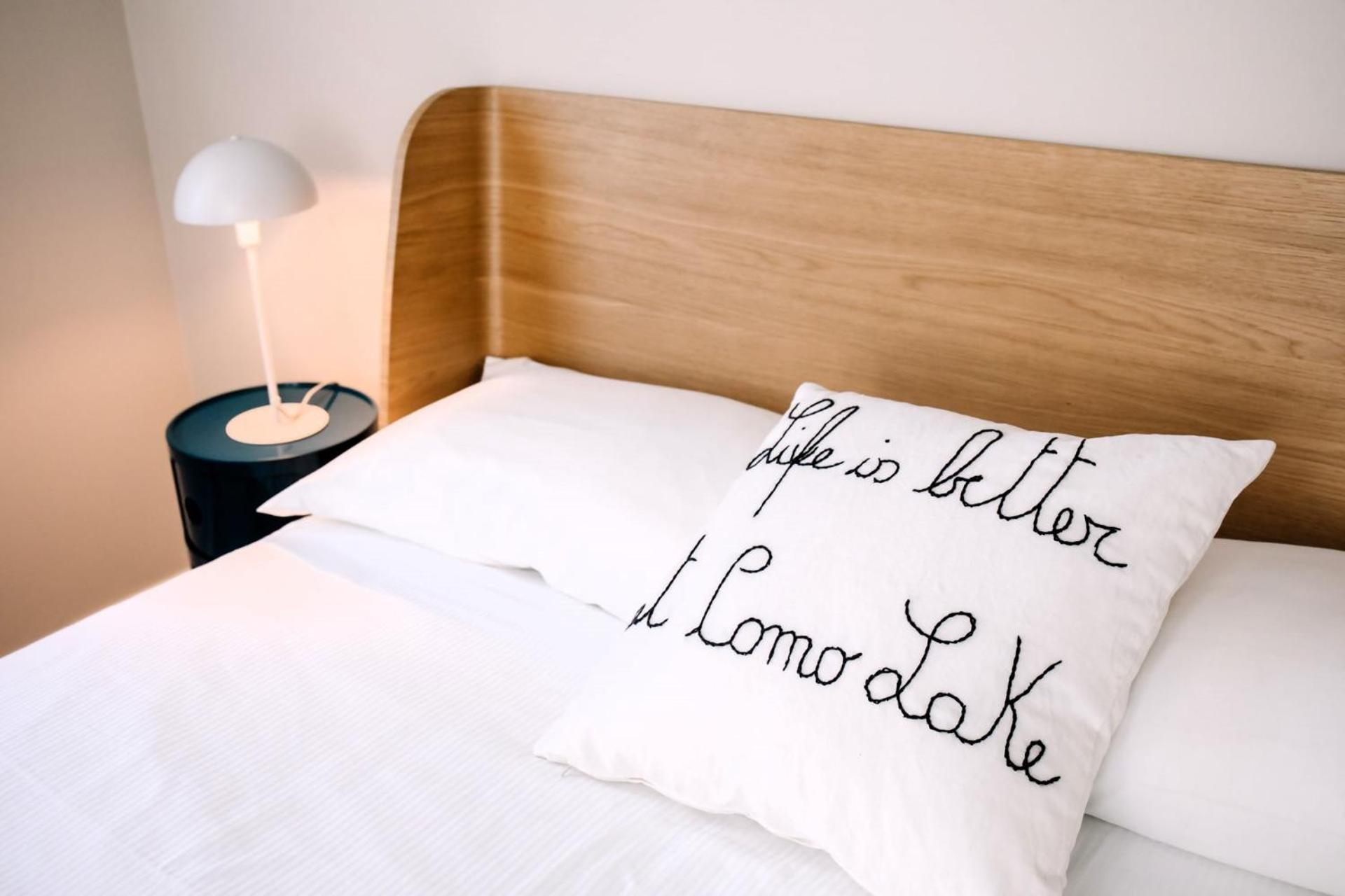 Elegant Beige Apartment - 5 Minutes From The Lake Como Exterior foto